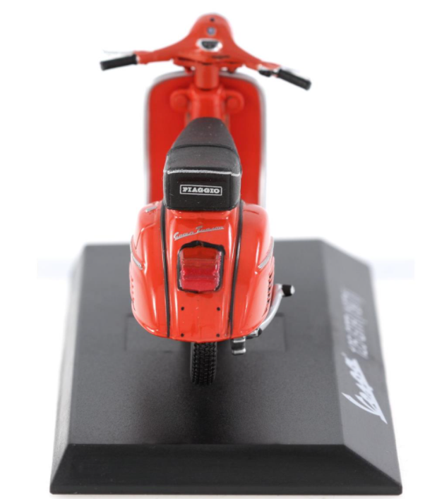 Model Vespa 125 GTR (1968), red