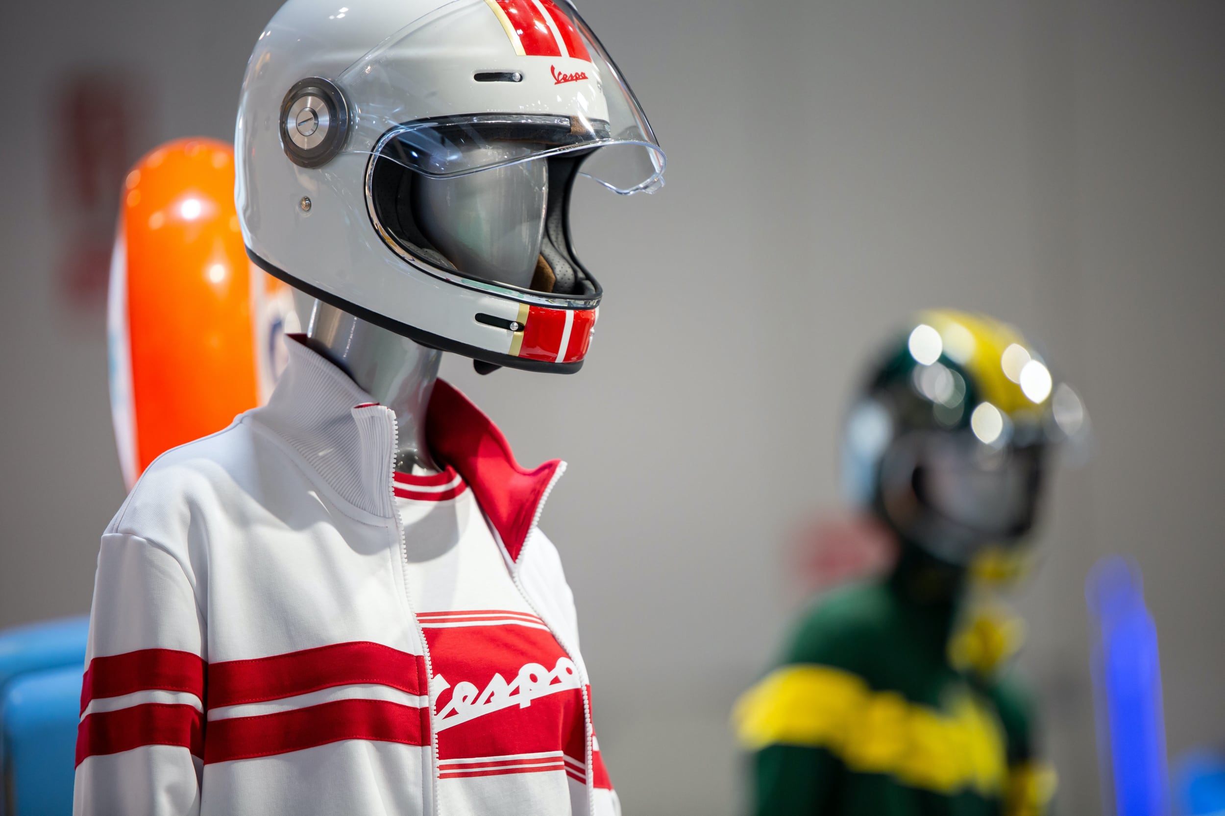 Vespa Sweatshirt Jacket Racing Sixties white / red