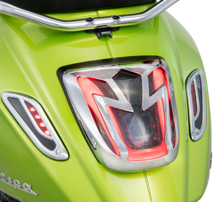 Rear light grille for Vespa Primavera/Sprint 50-150ccm 2T/4T AC, chrome