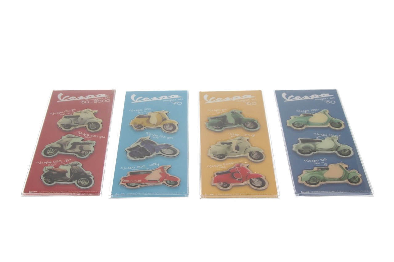 Vespa magnet vehicles from 1950 - 2000, 12 pieces