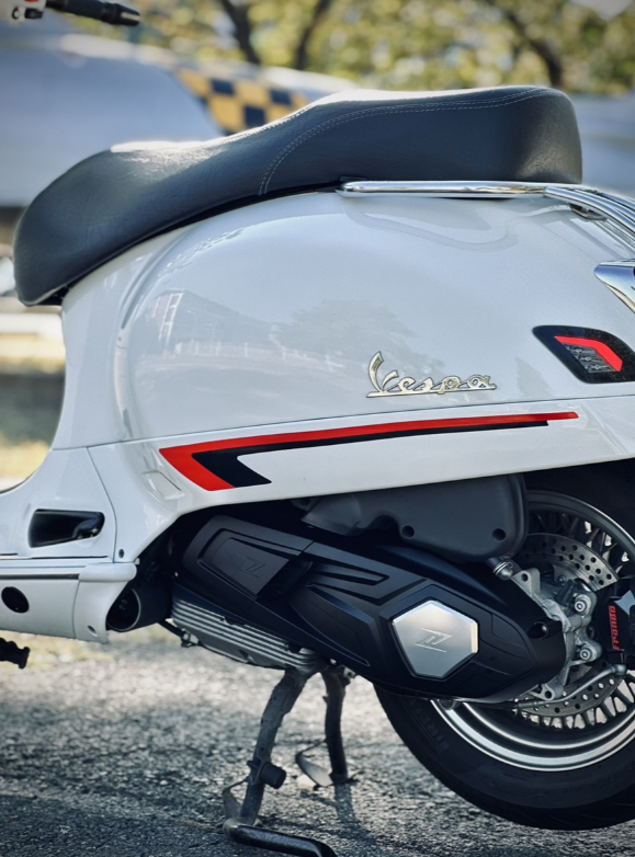Cover for vario lid ZELIONI for Vespa GTS/GTS Super/GTV HPE 300cc, chrome