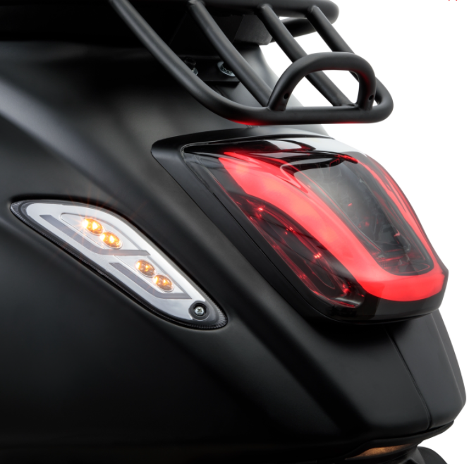 Turn signal kit front left/right for Vespa Primavera/Sprint 50cc 2T/4T, tinted