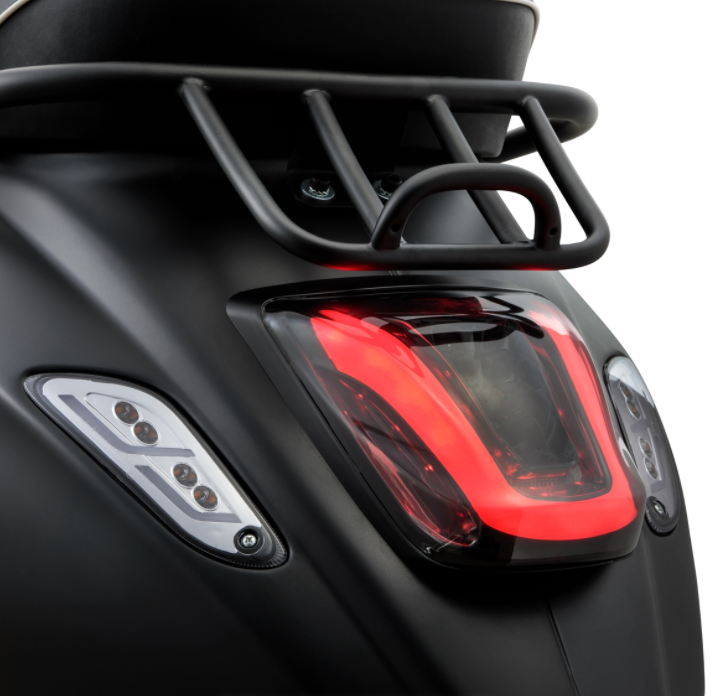 Turn signal kit front left/right for Vespa Primavera/Sprint 50cc 2T/4T, tinted